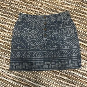Printed denim, Free People skirt. Size 8.